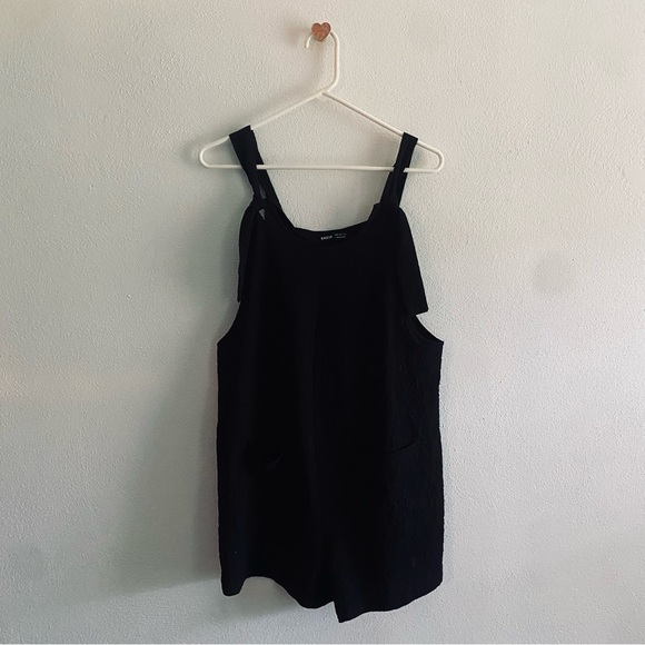 SHEIN Pants - SHEIN Black Romper